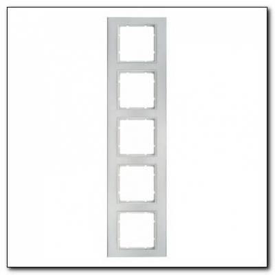 Ramka 5-krotna; alu/śnieżnobiały; B.3 Numer katalogowy: 10153904