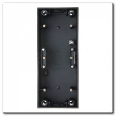 Puszka natynkowa 3-krotna; antracyt; B.1/B.3 Numer katalogowy: 10431606