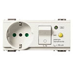 Gniazdo 2P+E, 16A, P30, z wyłącznikiem różnicowo-prądowym, C16, 4M, biały