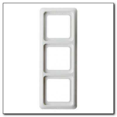 Ramka 3-krotna z uszczelką; śnieżnobiały; P/t bryzgoszczelne IP44 Numer katalogowy: 53133009