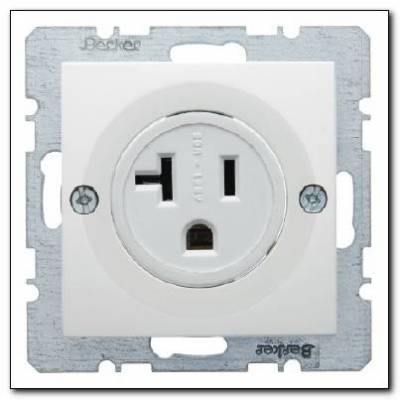 Gniazdo z uziemieniem 