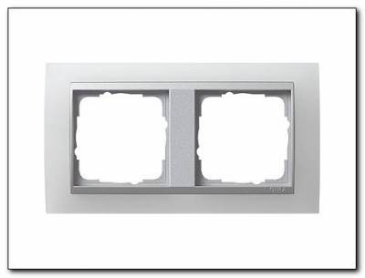 Ramka podwójna aluminiowy Gira Event Opaque biały