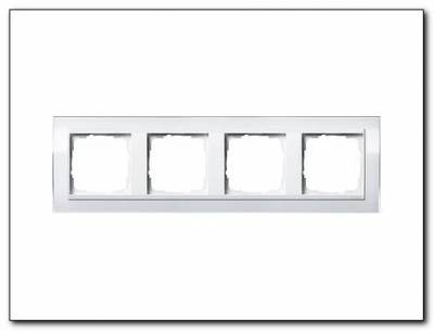 Ramka poczwórna do białych Gira Event Clear biały