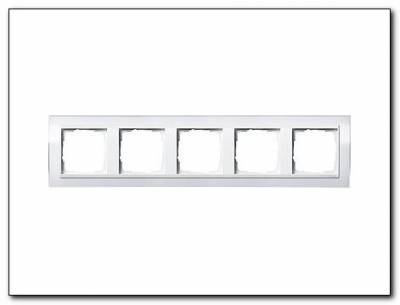 Ramka pięciokrotna do białych Gira Event Clear biały